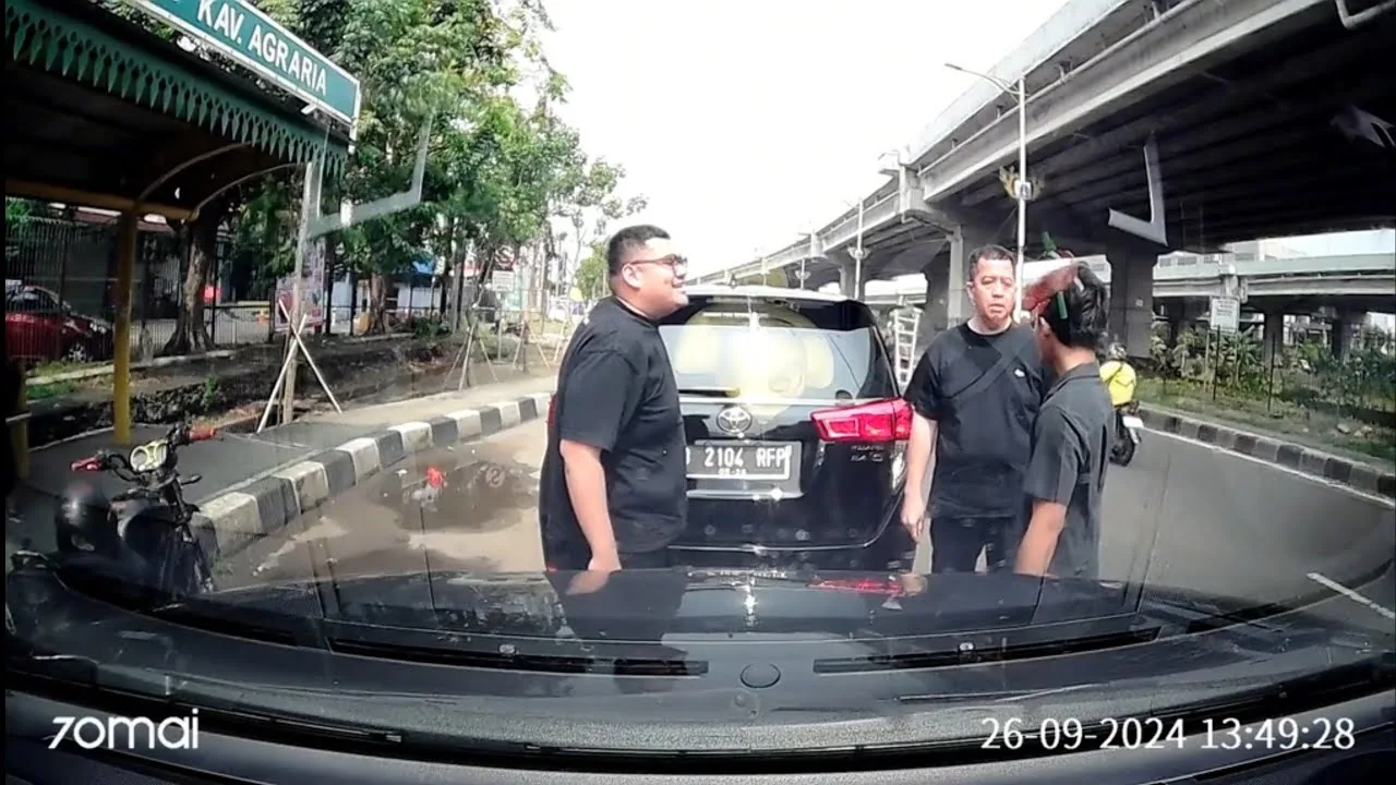 Propriétaires de Dash Cam Indonésie #669 Septembre 2024