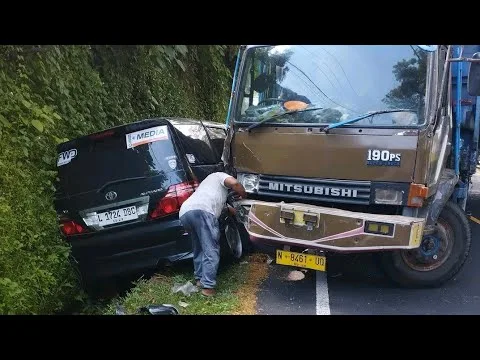 Propriétaires de Dash Cam Indonésie #670 Septembre 2024