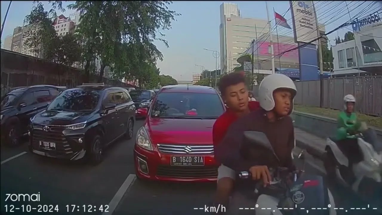 Propriétaires de Dash Cam Indonésie #676 Octobre 2024