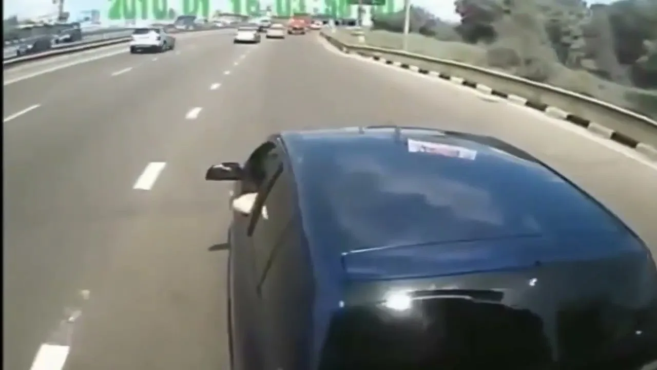 Random Dashcam Car Crashes Compilation 3
