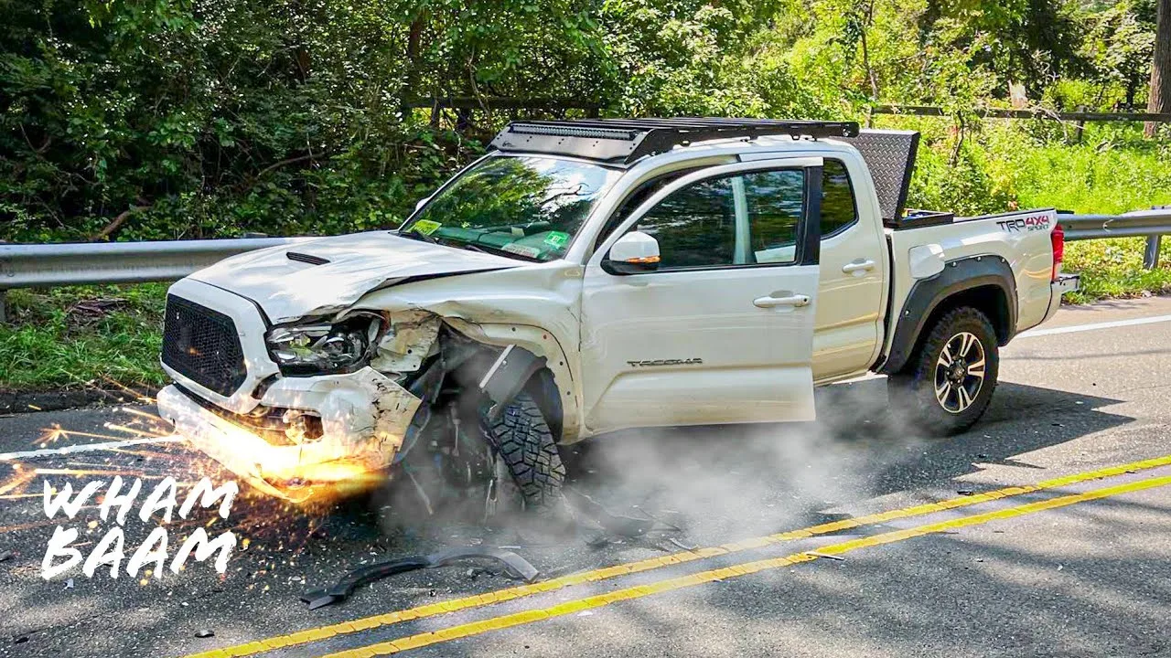 DES ACCIDENTS DE VOITURES INSANE PRIS SUR DASHCAM