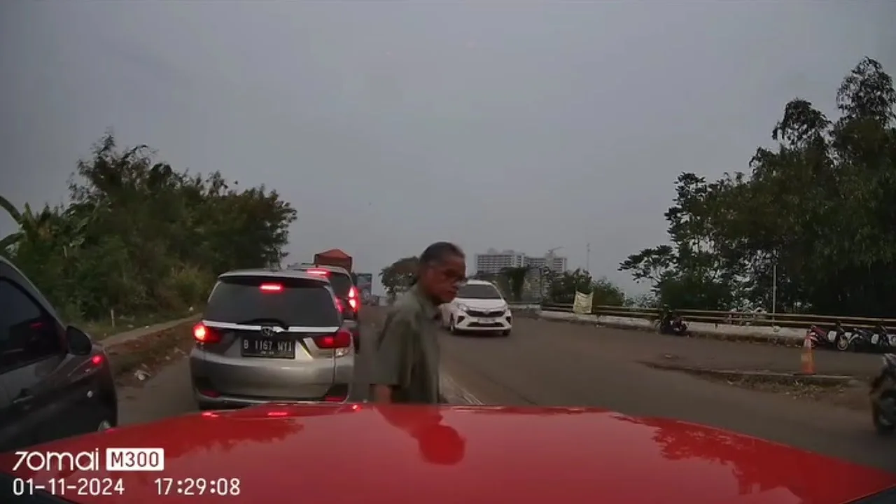 Propriétaires de Dash Cam Indonésie #684 Novembre 2024