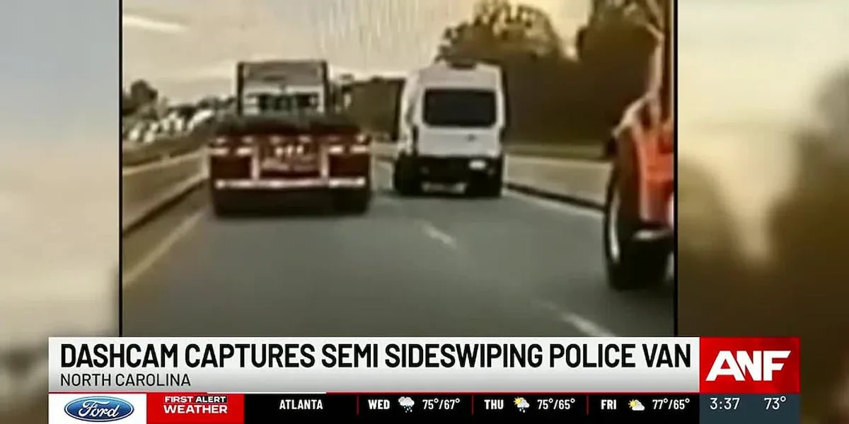 Une Dashcam capture un fourgon de police semi-latéral – Atlanta News First