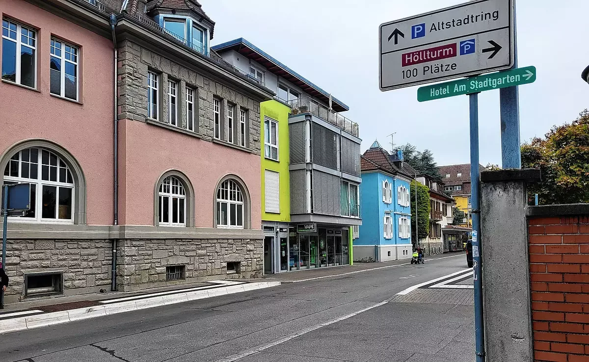 Un homme aurait sauté sur la voiture d’un autre, mais un enregistrement vidéo l’a sauvé du tribunal – Südkurier