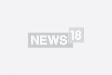 Regarder: Une Dashcam capture un cycliste volant sur le toit d’une voiture après un horrible accident