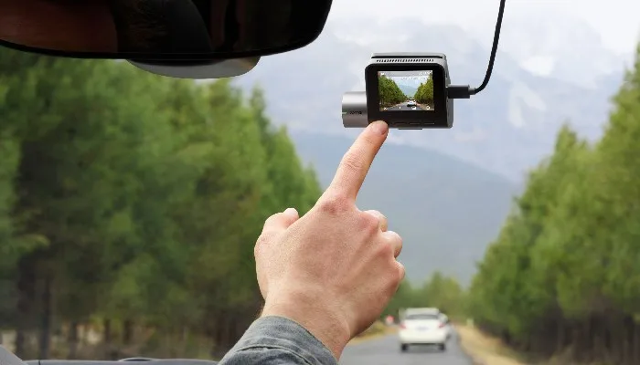 Vous souhaitez installer une dashcam mais vous n’avez pas envie de quitter la maison ? Ne vous inquiétez pas, 70mai est prêt à vous aider !