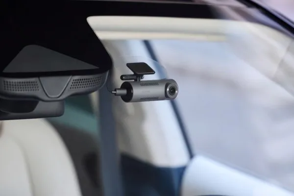 70mai commence à fournir l’installation de Dashcam dans les maisons des consommateurs