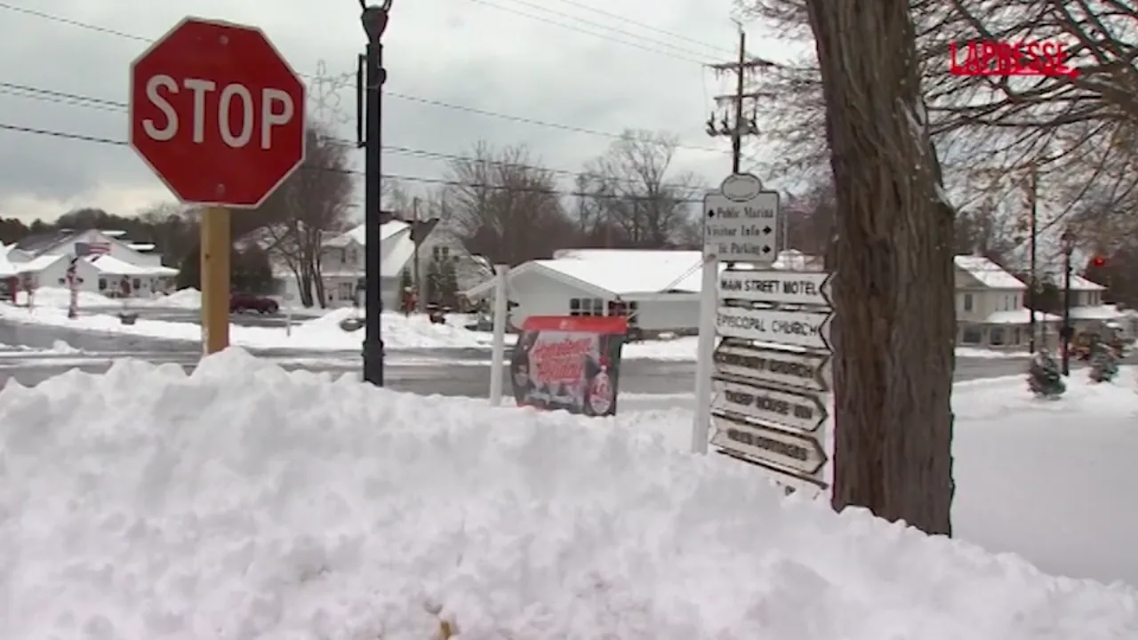 Le nom américain est da Lapresse.it La neige aux États-Unis submerge le Wisconsin | images de la dashcam d'une voiture