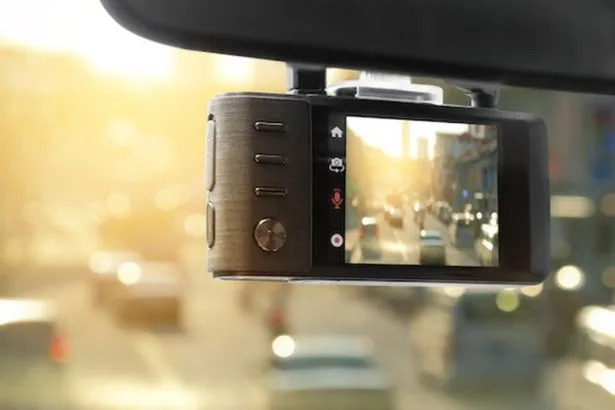 Les conducteurs ont averti l'erreur de caméra de dash pourraient coûter 1 000 £ et l'assurance automobile «vide»