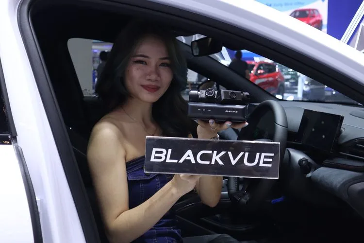 Blackvue lance une dashcam AI au GJAW 2024.